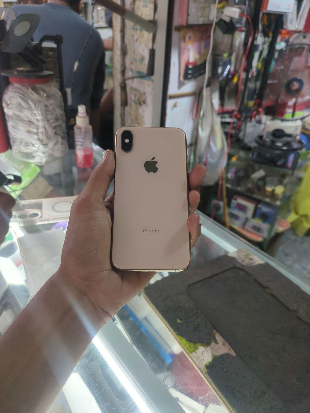 iPhone XS · 256GB
