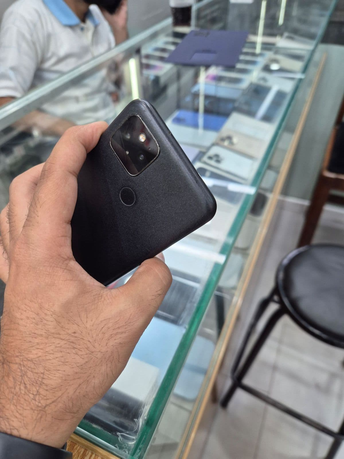 Google Pixel 5 8GB / 128GB in Just Black — photo 3
