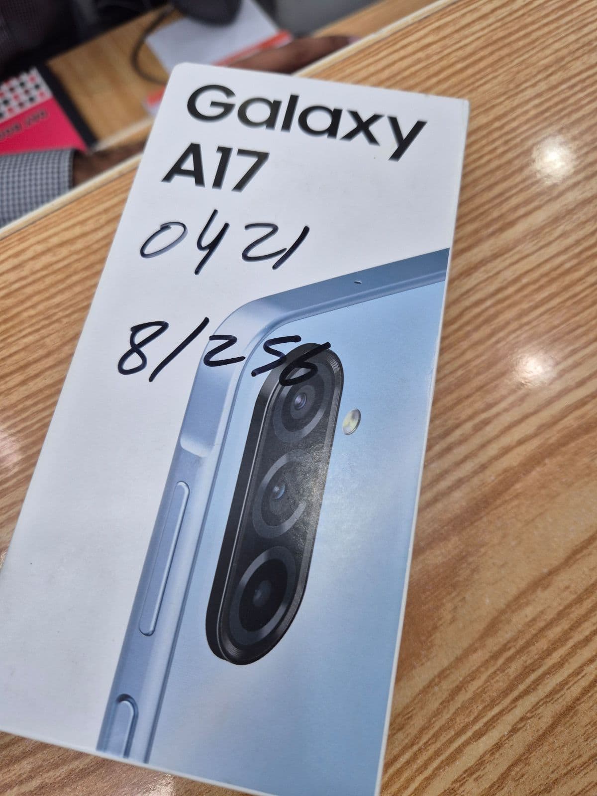 Samsung Galaxy A17 8GB / 256GB in Light Blue — photo 2
