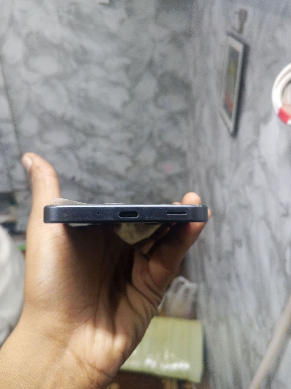 Samsung Galaxy A16 8GB / 256GB in Black — photo 3