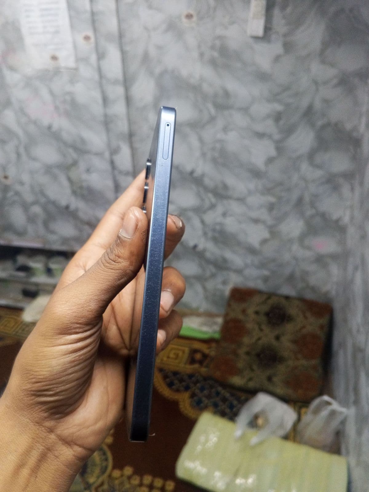 Samsung Galaxy A16 8GB / 256GB in Black — photo 4
