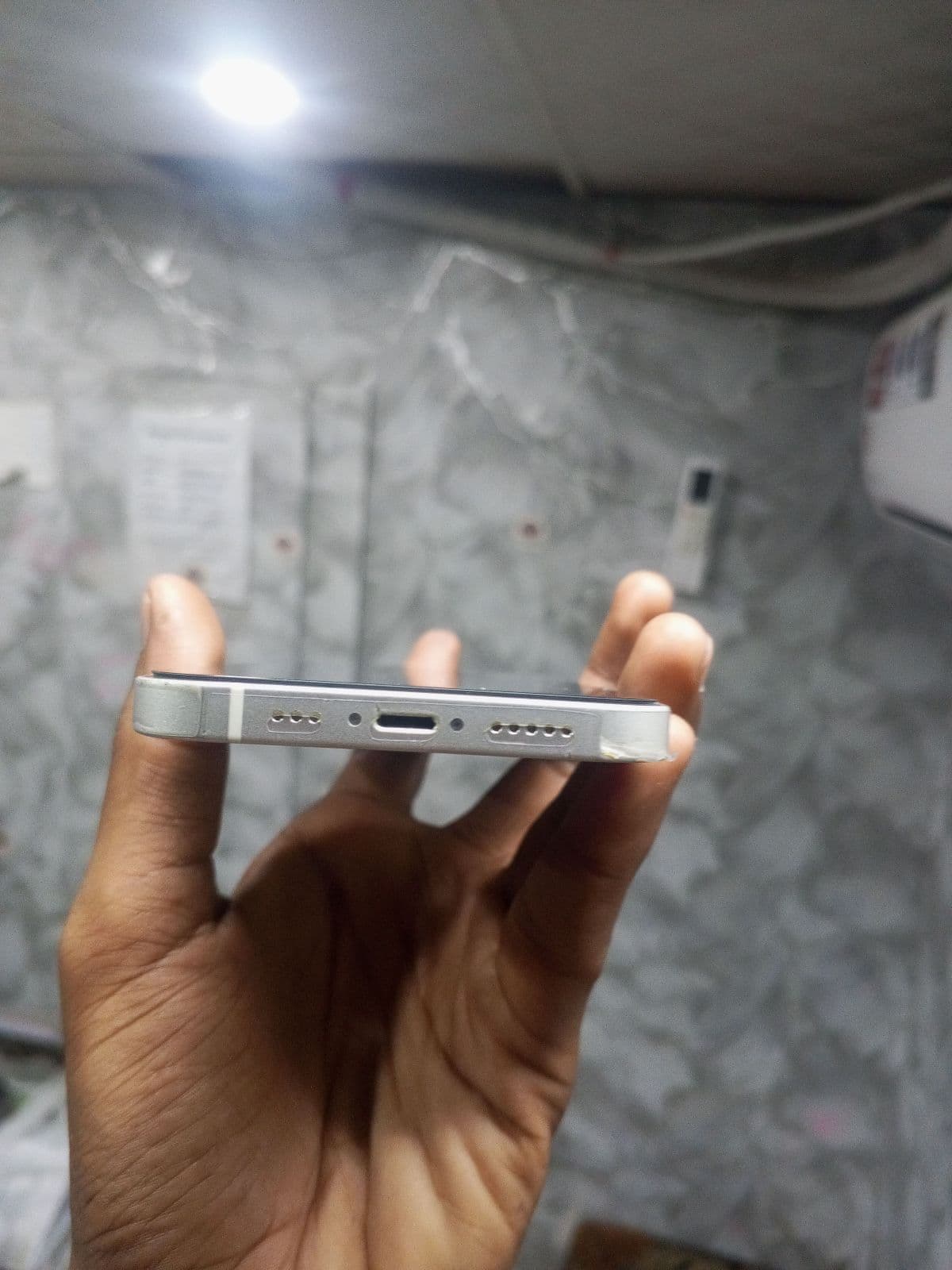 Apple iPhone 12 128GB in White — photo 3