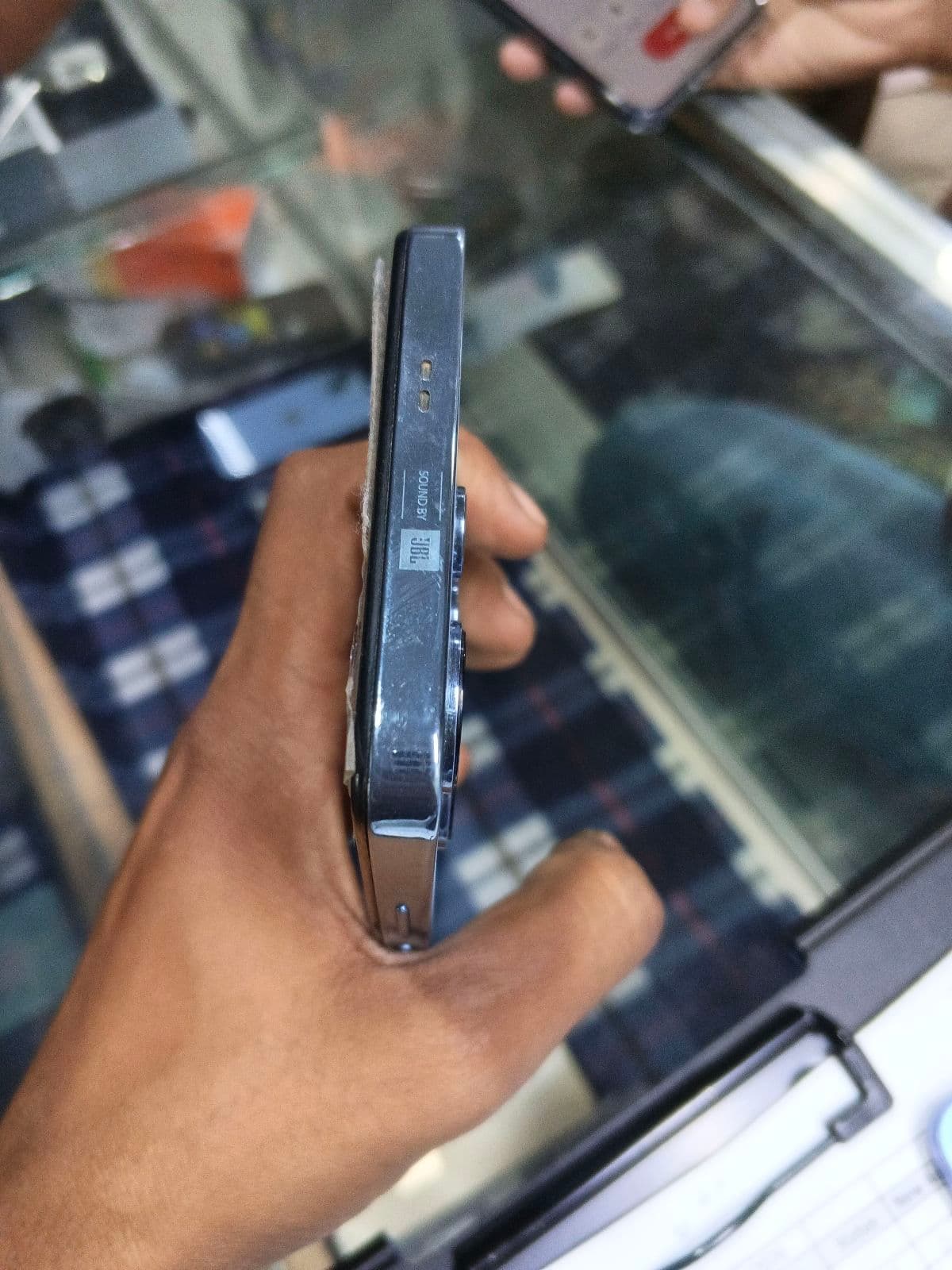 Infinix Note 30 8GB / 256GB in Interstellar Blue — photo 5