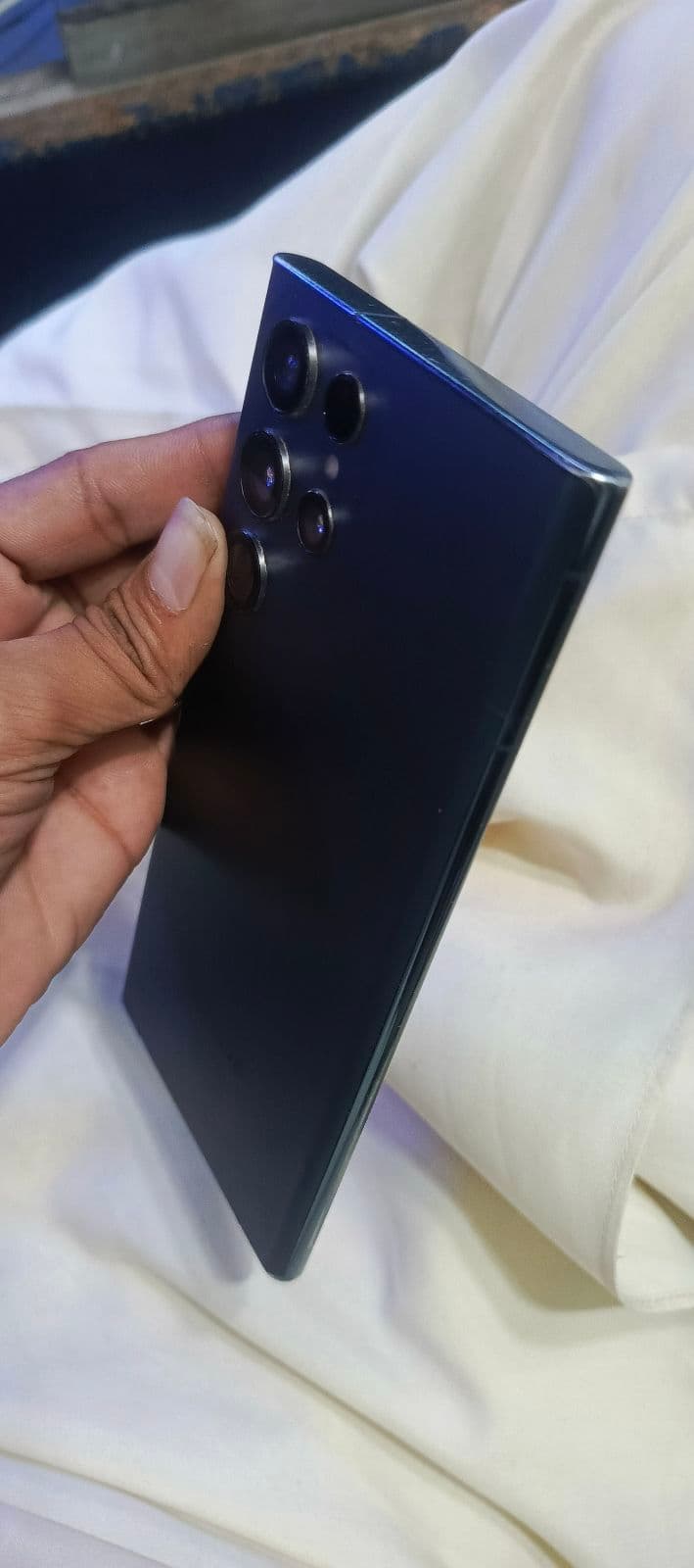 Samsung Galaxy S22 Ultra 12GB / 256GB in Phantom Black — photo 2