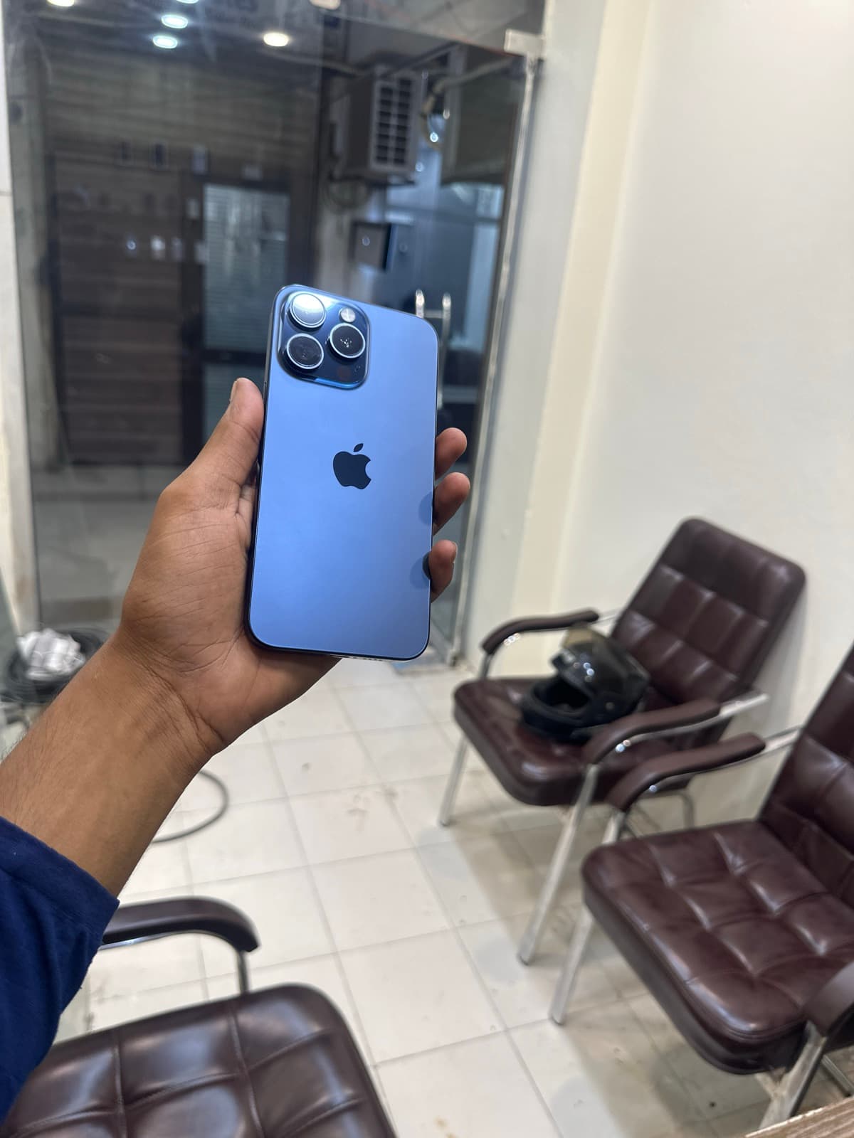 Apple iPhone 15 Pro Max 512GB in Blue Titanium — photo 1
