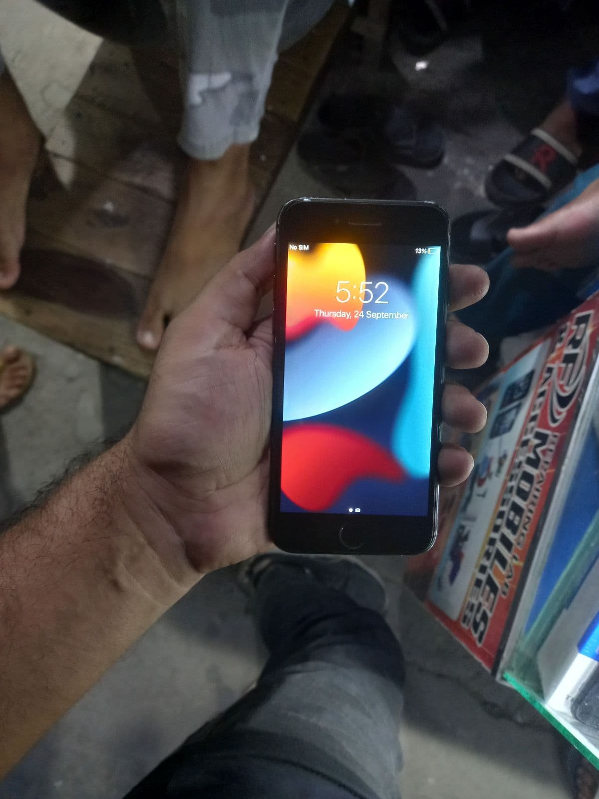 Apple iPhone 7 128GB in Black — photo 2