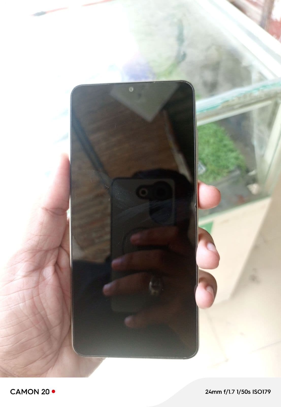 Samsung Galaxy A06 4GB / 128GB in Gold — photo 2
