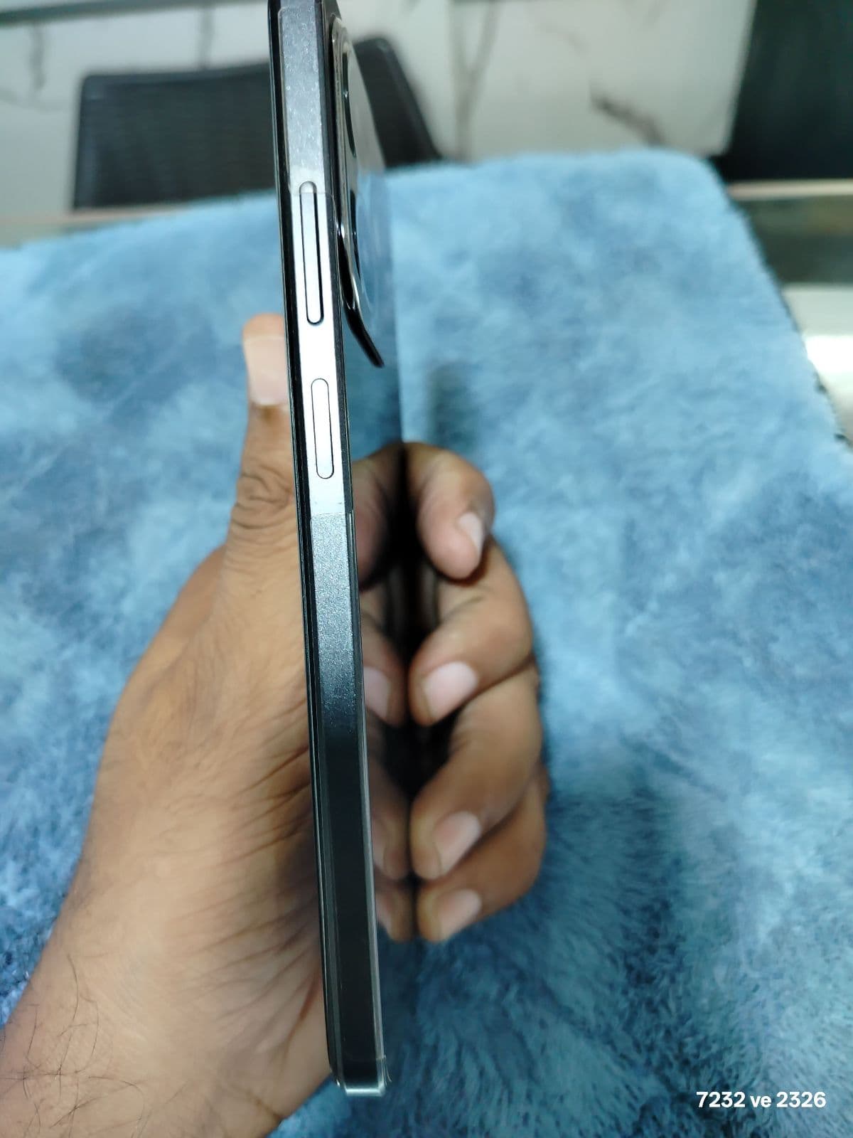 Oppo A3 6GB / 256GB in Sparkle Black — photo 3