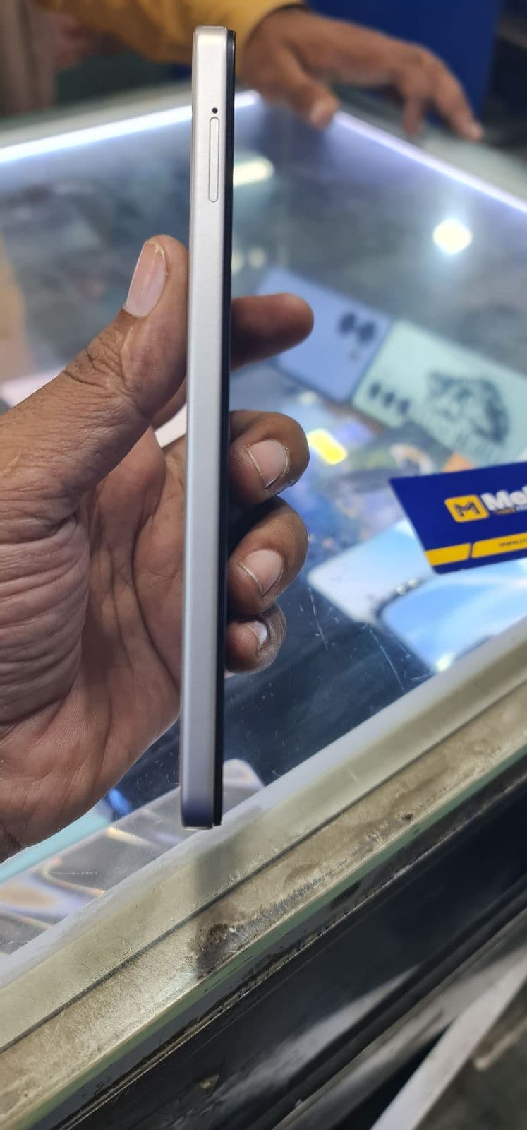 Vivo Y05 4GB / 128GB in Summit Platinum — photo 3