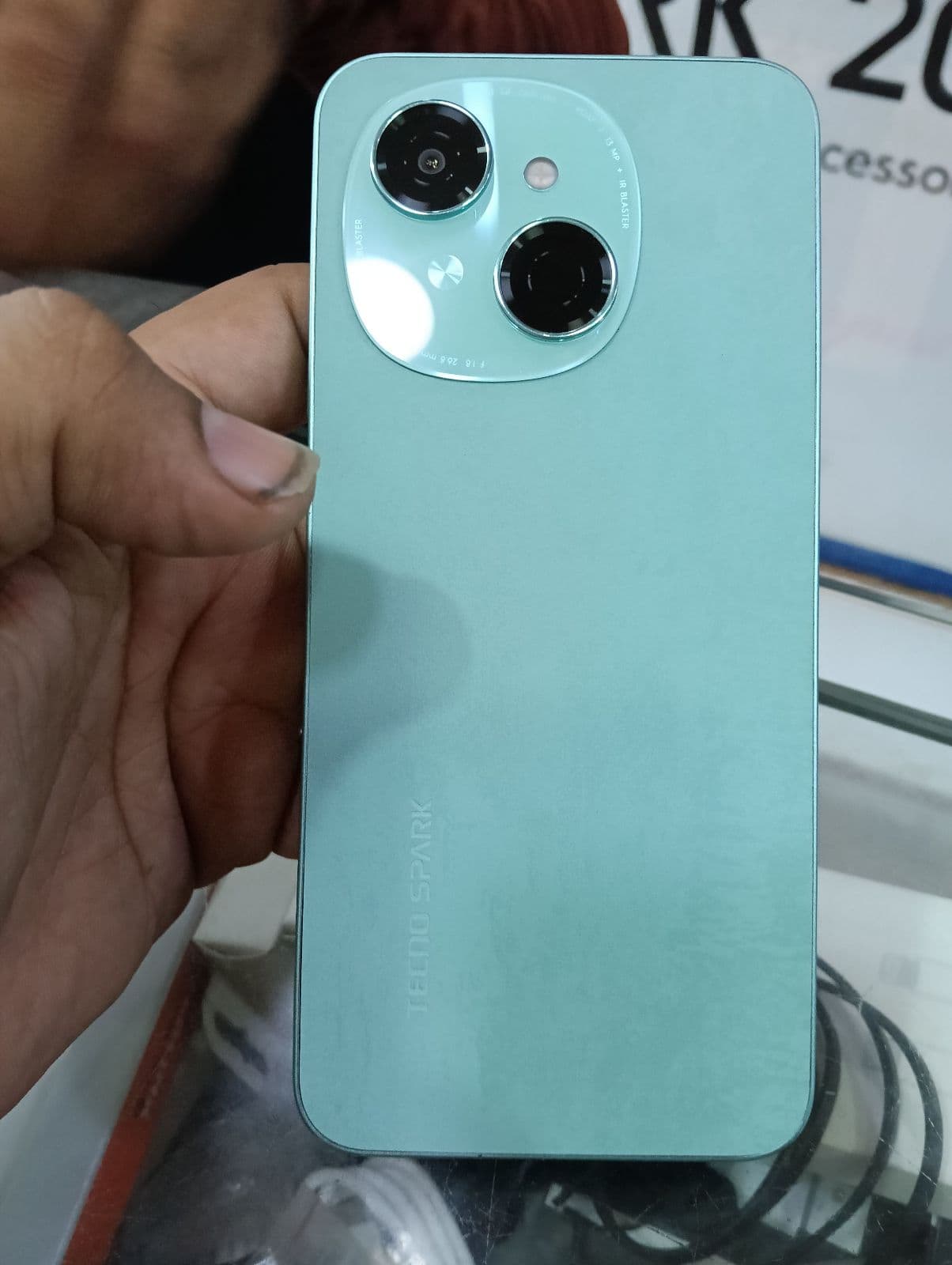 Tecno Spark Go 1 4GB / 64GB in Magic Skin Green — photo 1
