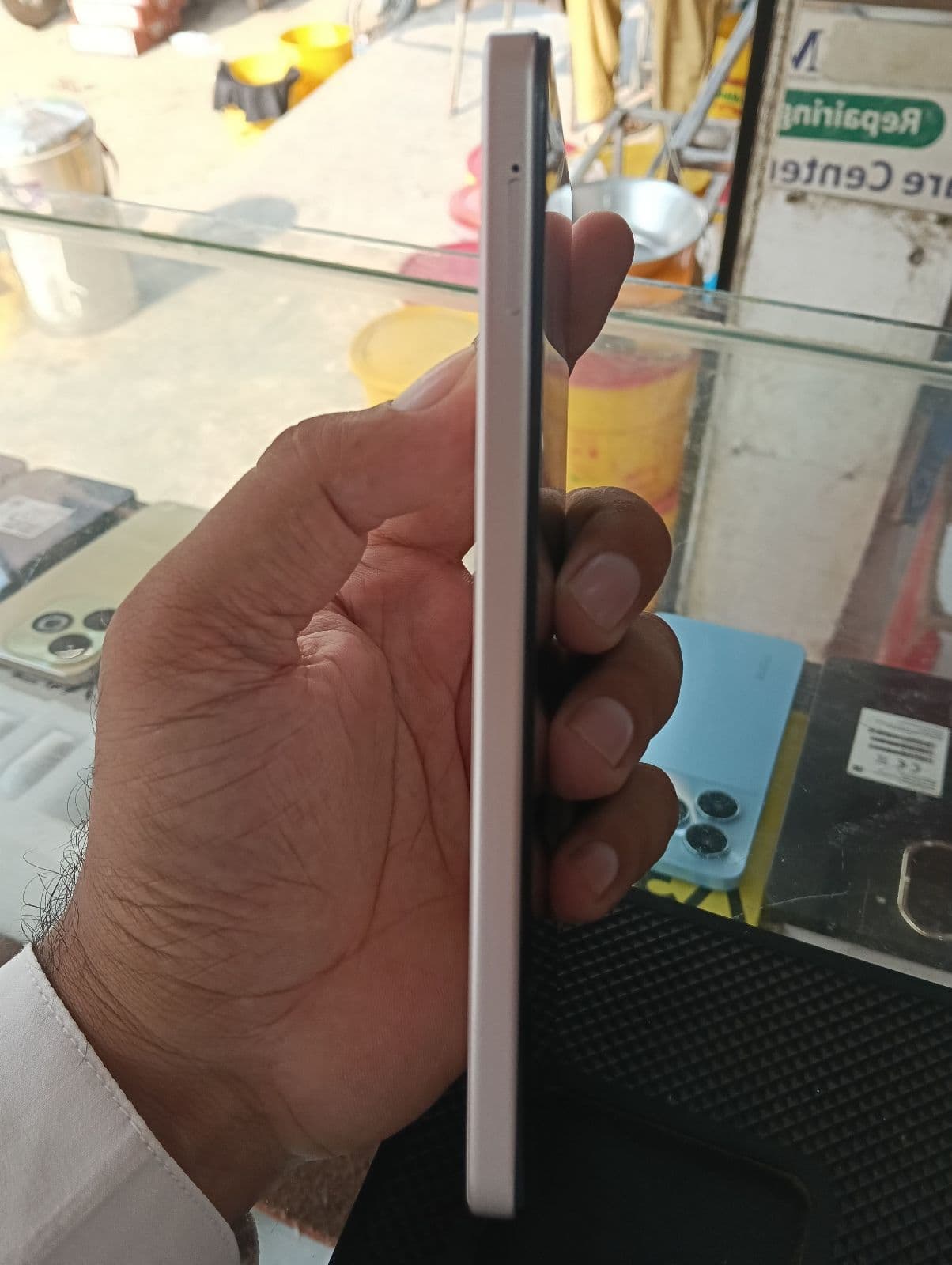 Vivo Y05 4GB / 64GB in Summit Platinum — photo 2