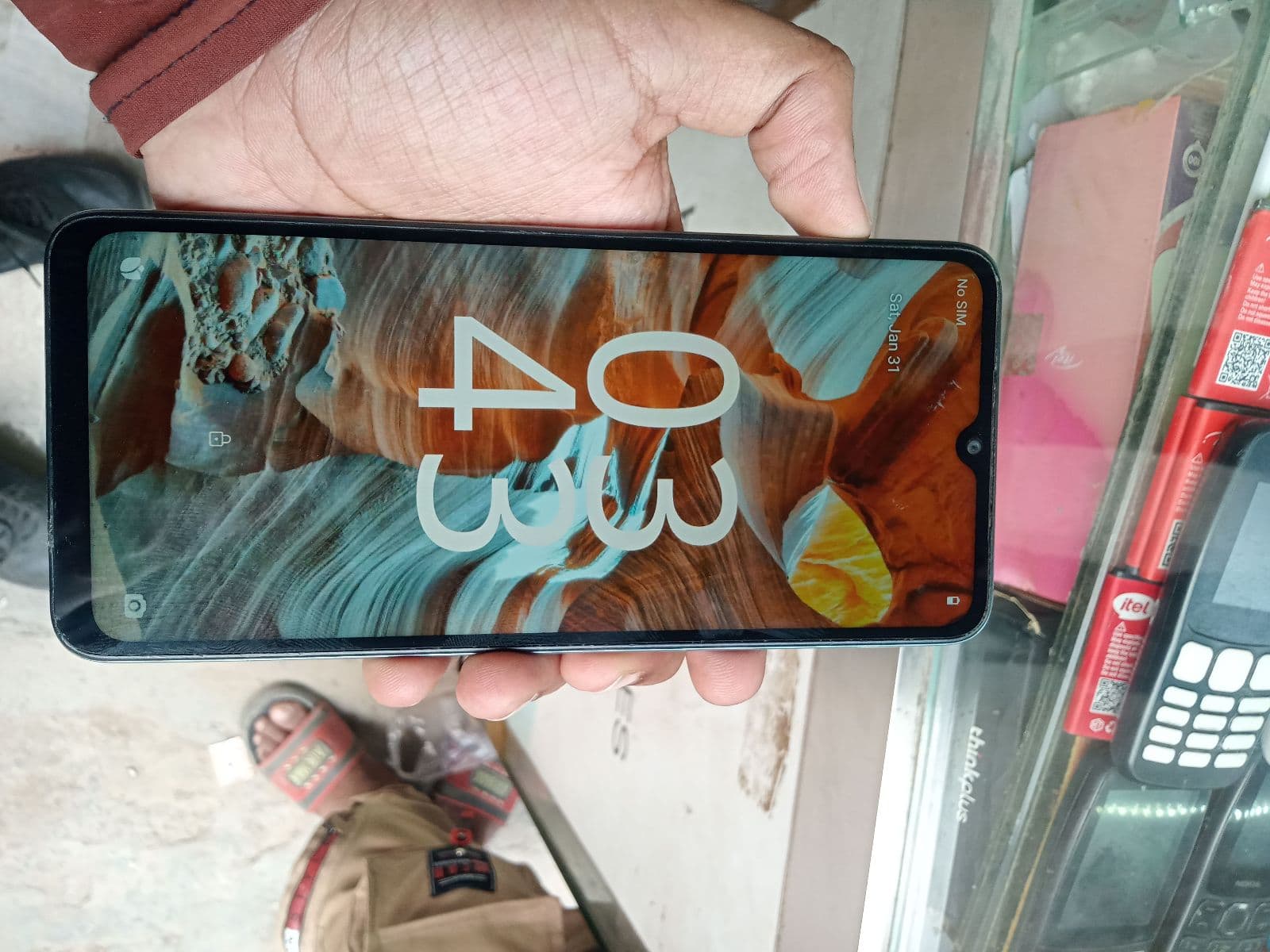 Xiaomi Redmi A3 4GB / 128GB in Forest Green — photo 2