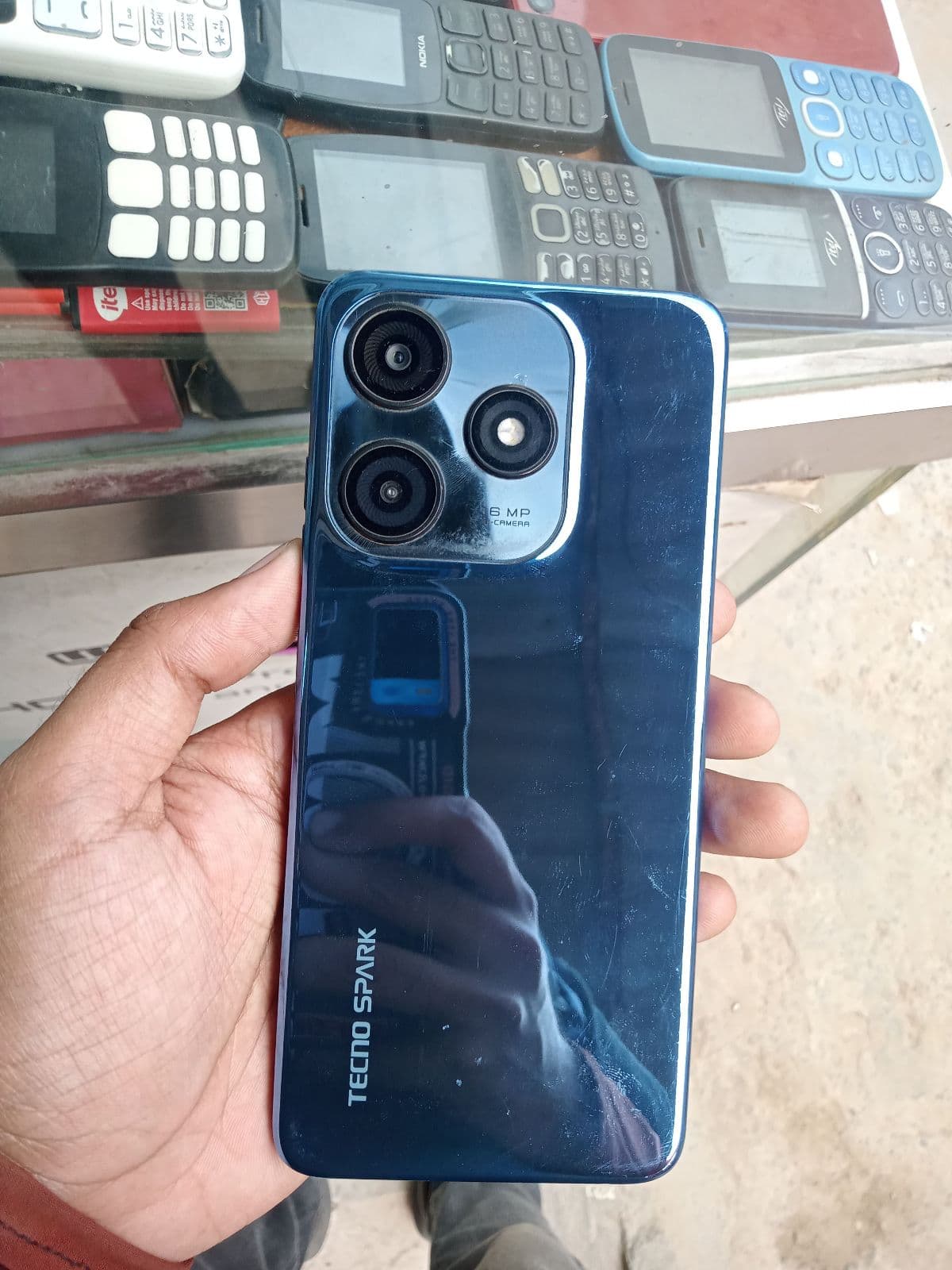 Tecno Spark 10C · 4GB / 128GB