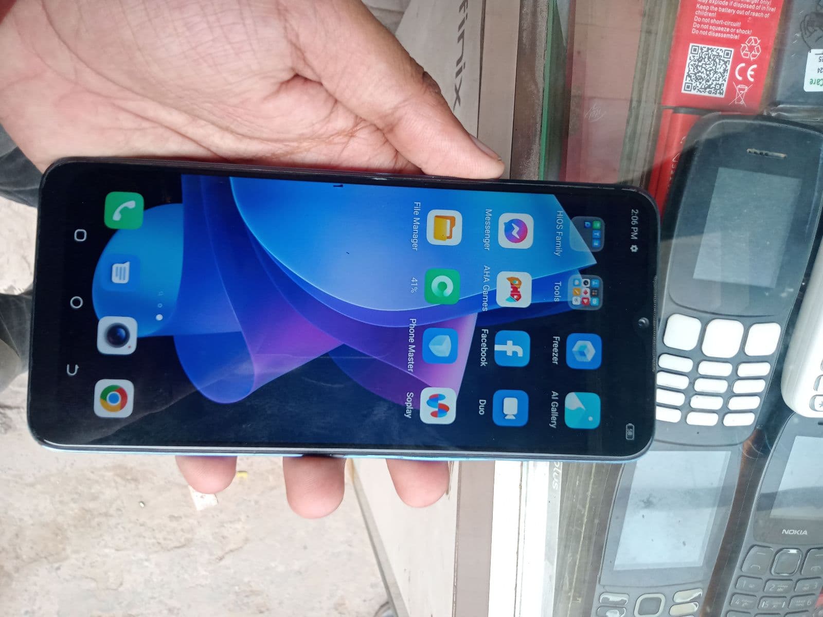 Tecno Spark 10C 4GB / 128GB in Meta Blue — photo 2