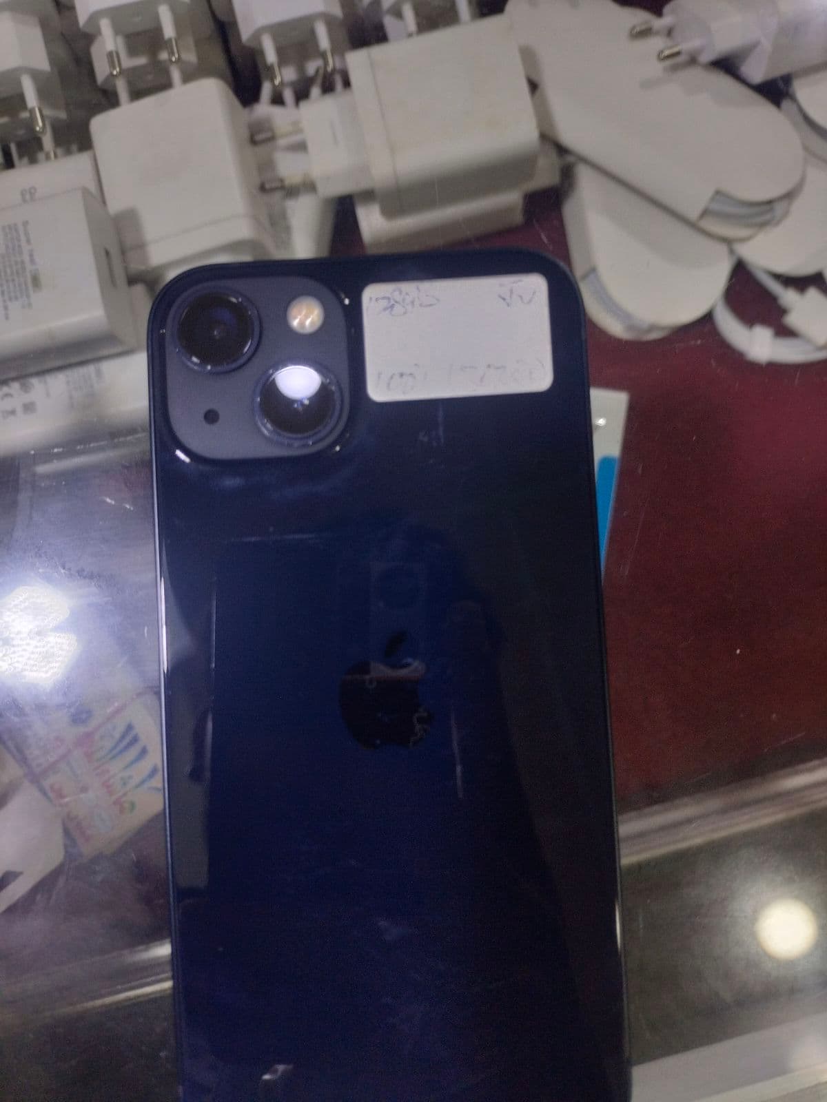 iPhone 13 · 128GB