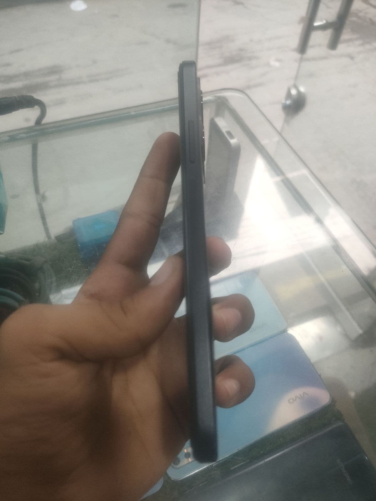 Xiaomi Redmi Note 12 6GB / 128GB in Ice Blue — photo 2