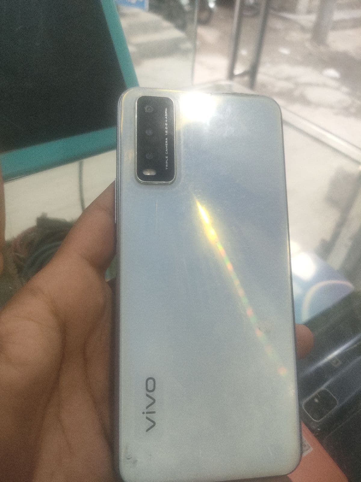 Vivo Y20 · 4GB / 64GB