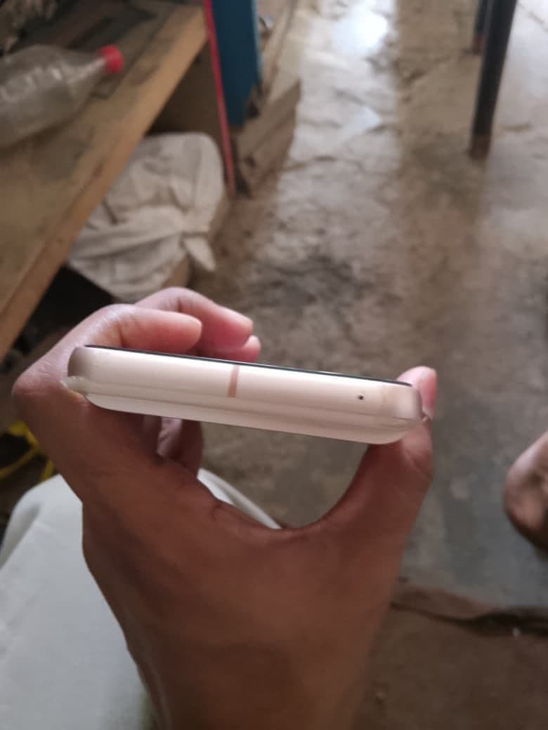 Google Pixel 8 8GB / 128GB in Rose — photo 4
