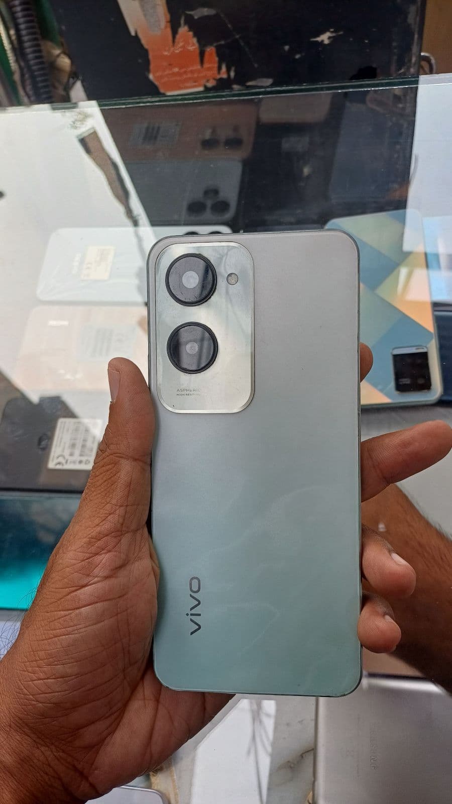 Vivo Y18 · 6GB / 128GB