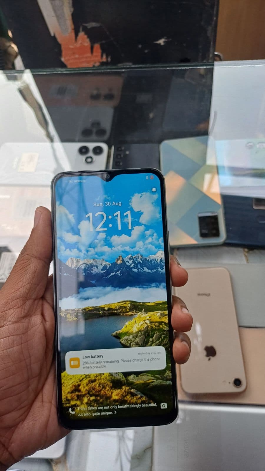 Vivo Y18 6GB / 128GB in Gem Green — photo 2