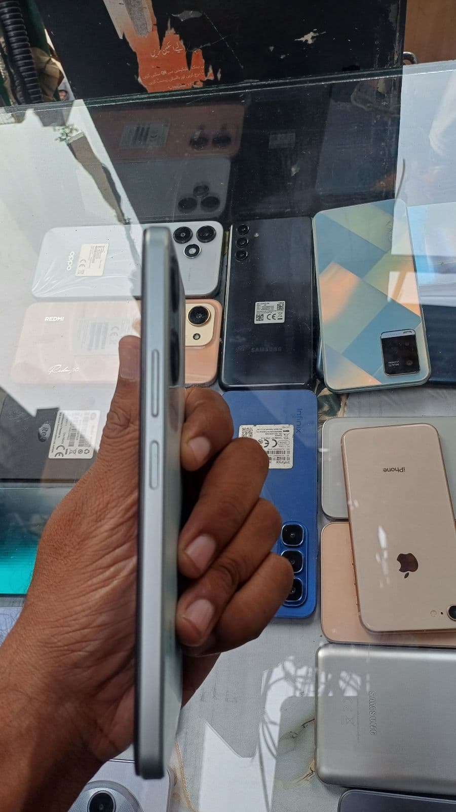 Vivo Y18 6GB / 128GB in Gem Green — photo 3