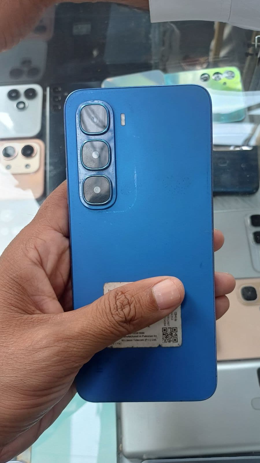Infinix Hot 60i · 6GB / 128GB