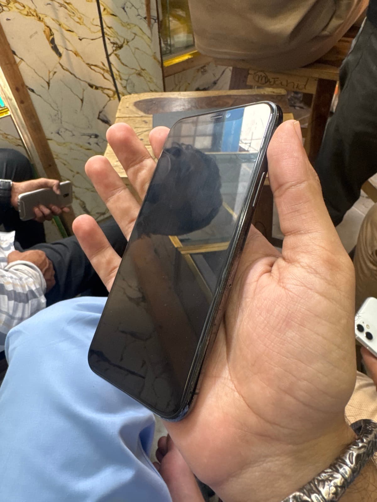 Apple iPhone 11 Pro 64GB in Space Gray — photo 3