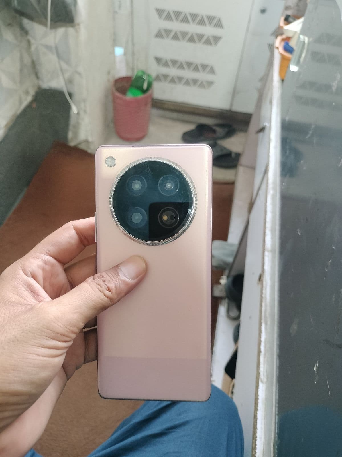 Infinix Zero 40 8GB / 256GB in Blossom Glow — photo 1