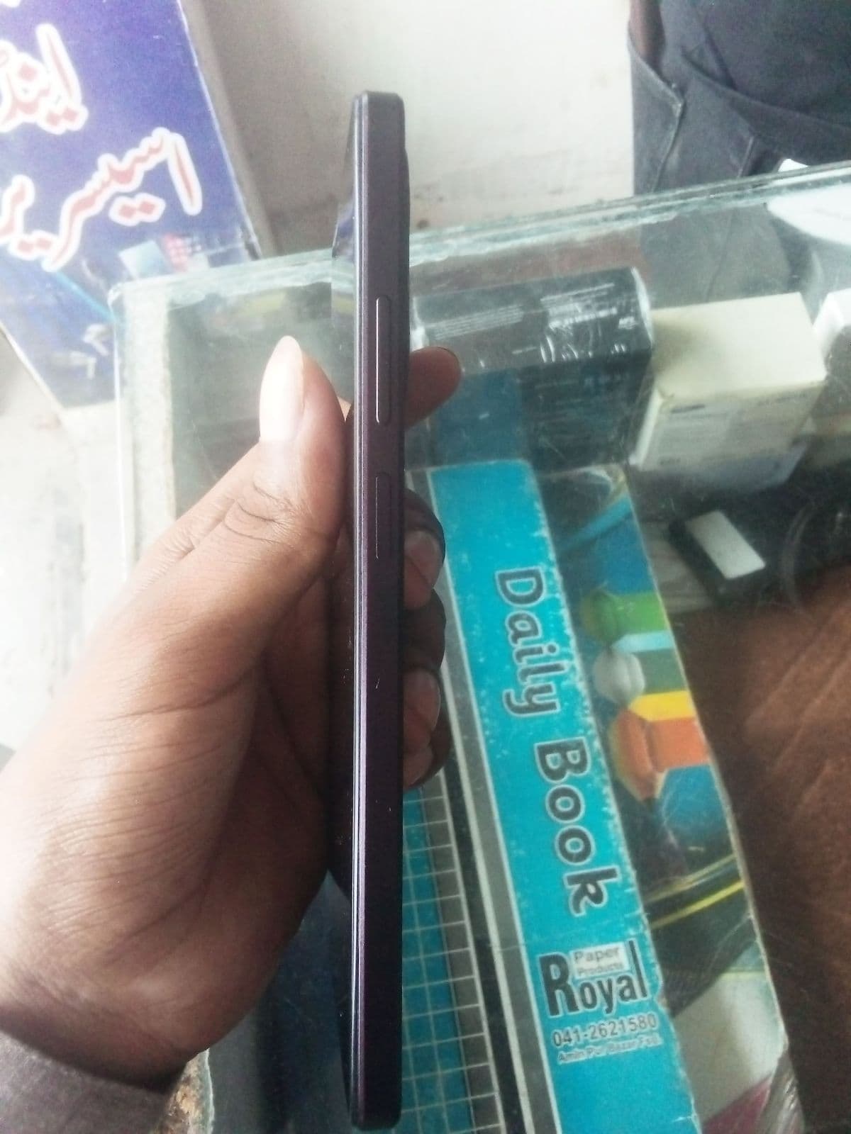 Oppo A5i 4GB / 128GB in Titanium Purple — photo 5