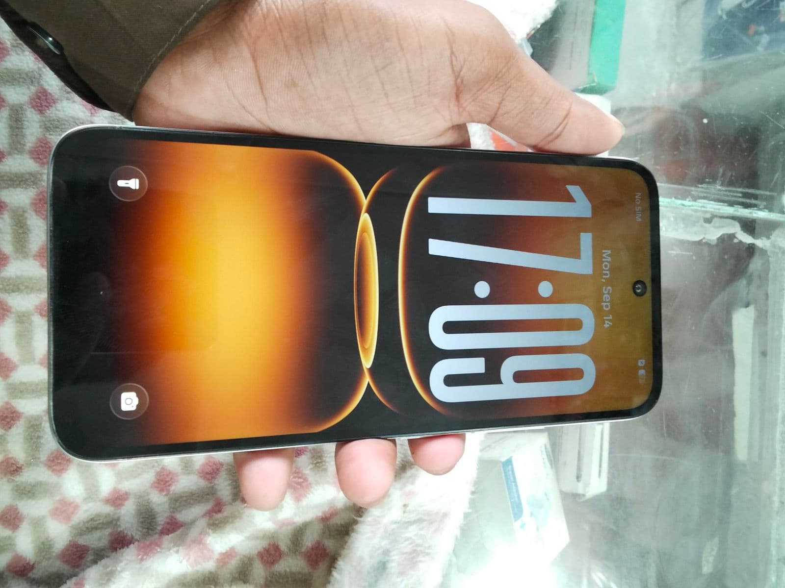 Infinix Smart 20 4GB / 128GB in Sunlike Orange — photo 2