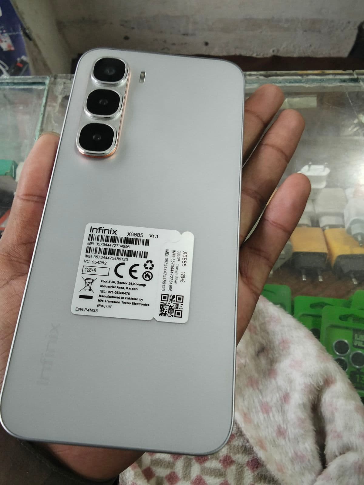 Infinix Note 60 Pro 8GB / 128GB in Frost Silver — photo 3