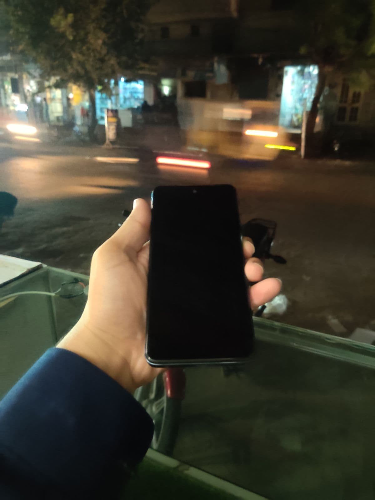 Infinix Hot 40i 8GB / 128GB in Palm Blue — photo 2