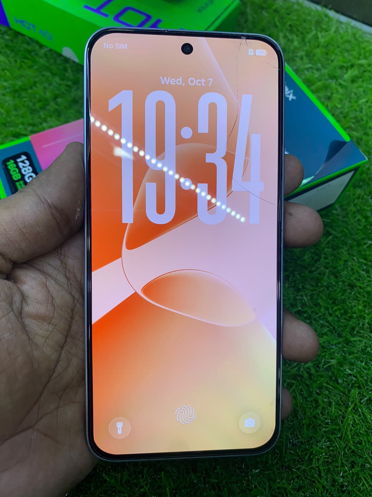 Infinix Hot 60 Pro 8GB / 128GB in Titanium Silver — photo 4