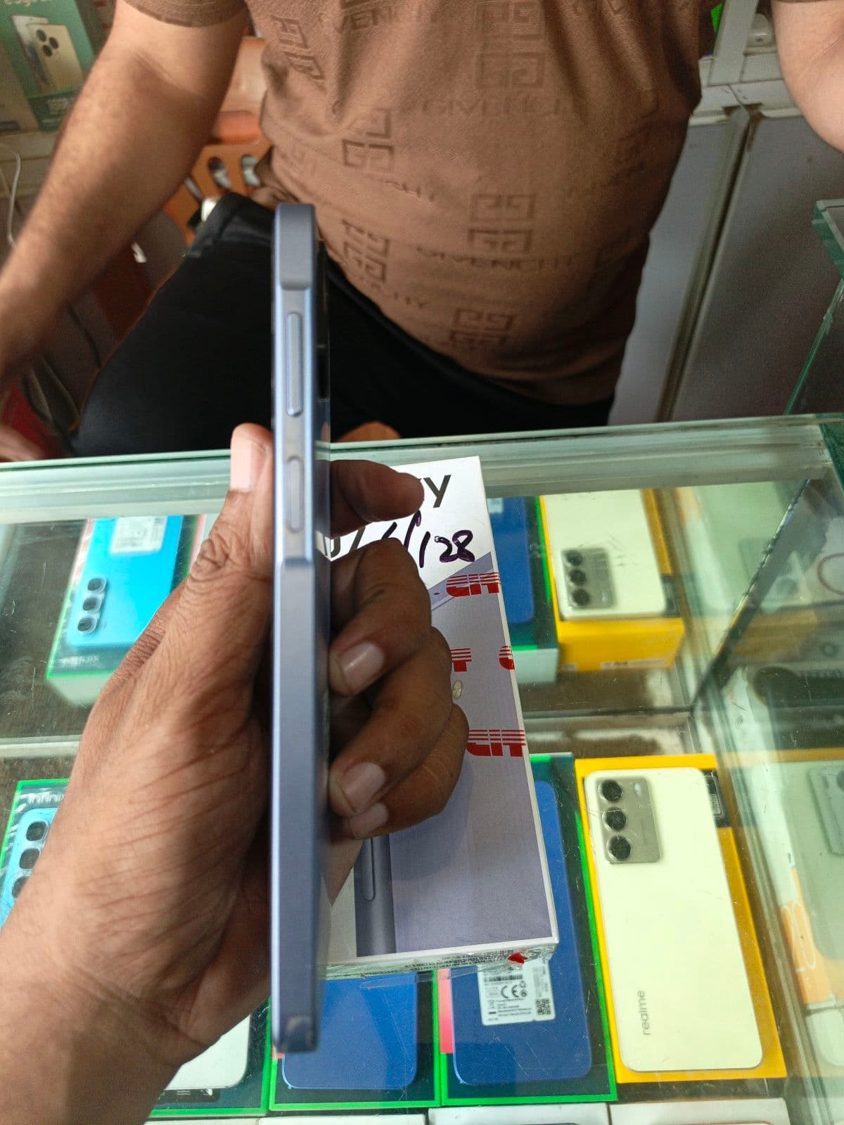 Samsung Galaxy A07 6GB / 128GB in Light Violet — photo 3