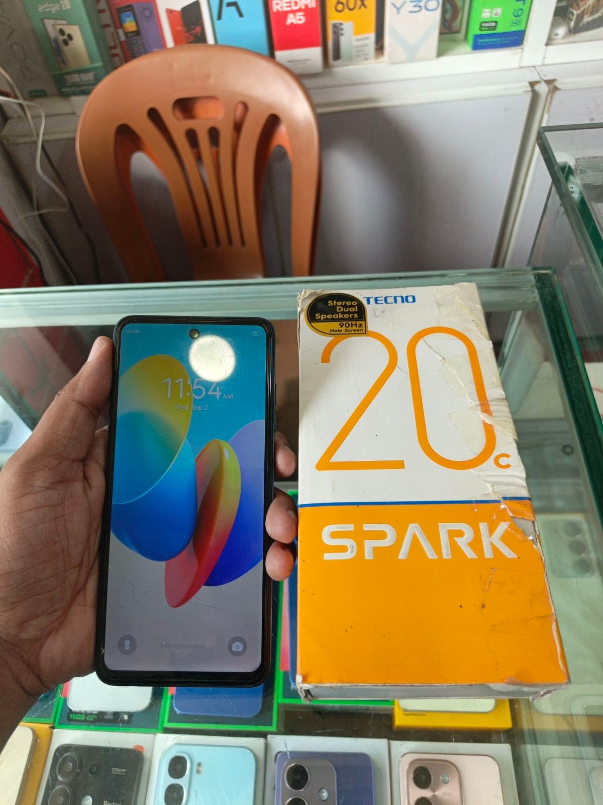 Tecno Spark 20C 4GB / 128GB in Moonlit Black — photo 2