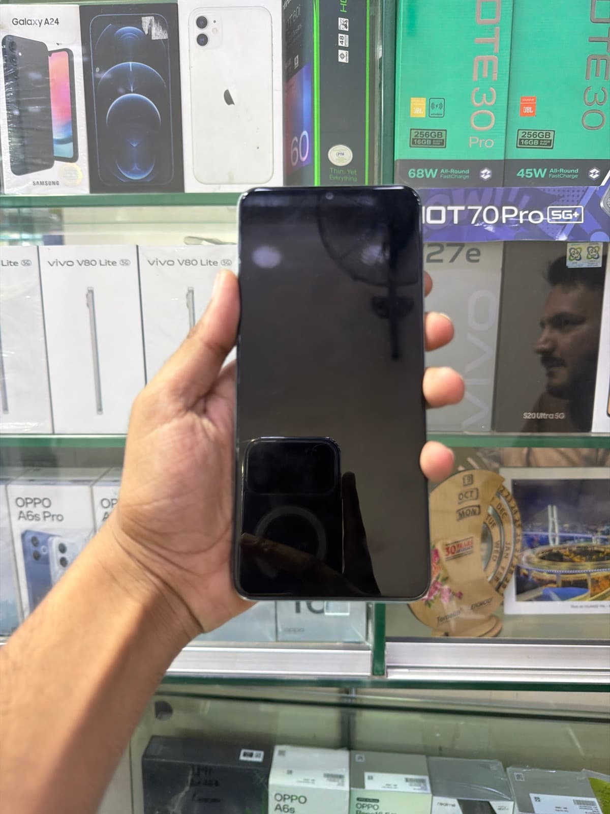 Realme Note 60 4GB / 128GB in Voyage Blue — photo 2