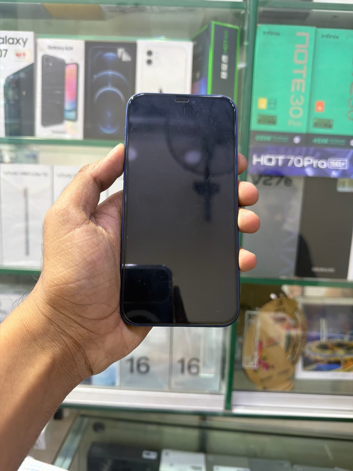 Apple iPhone 12 64GB in Blue — photo 2