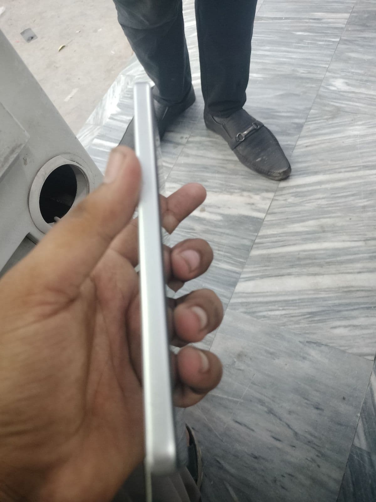 Vivo Y400 5G 8GB / 256GB in Glam White — photo 4