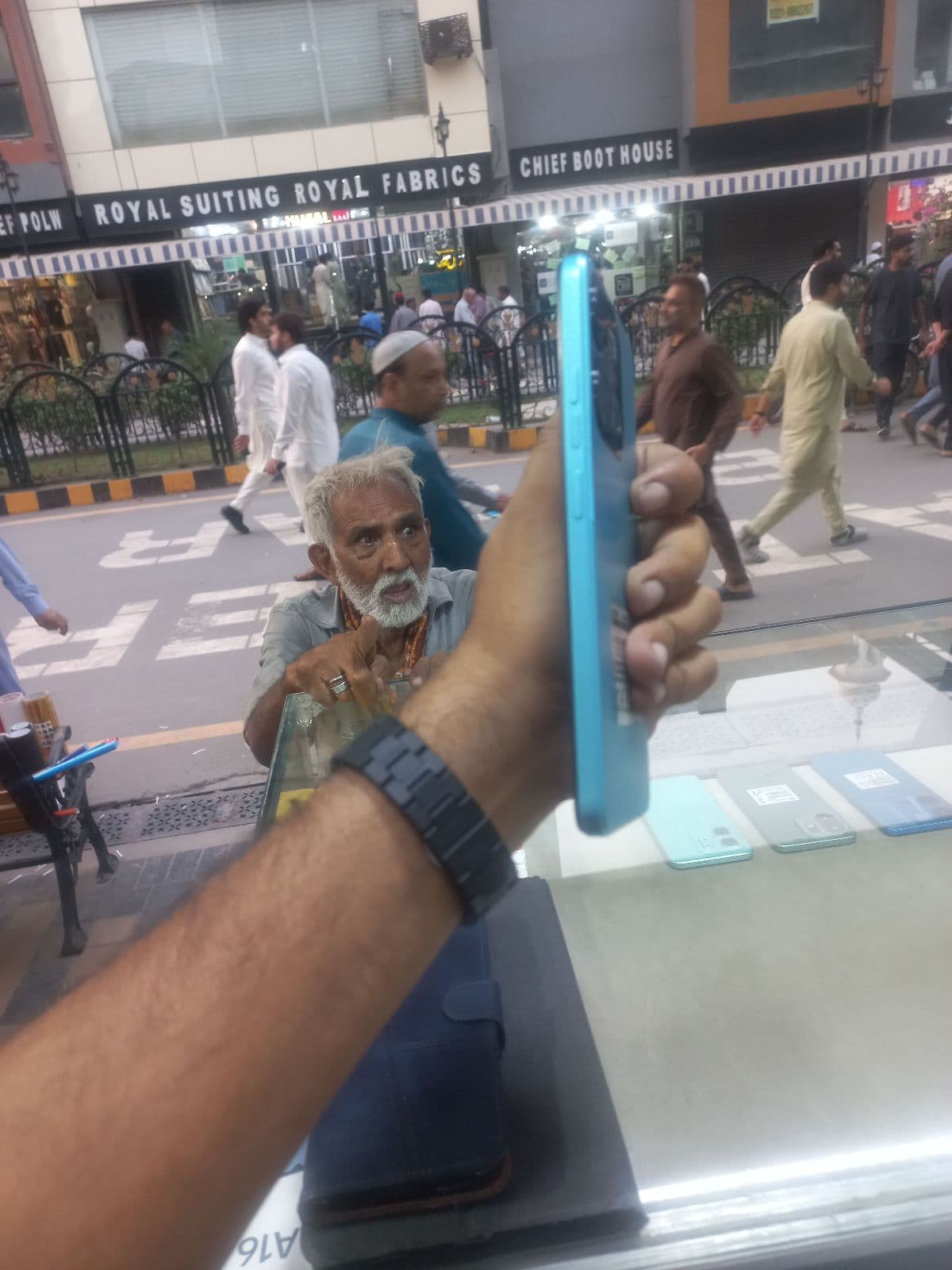 Tecno Spark Go 3 4GB / 64GB in Galaxy Blue — photo 4