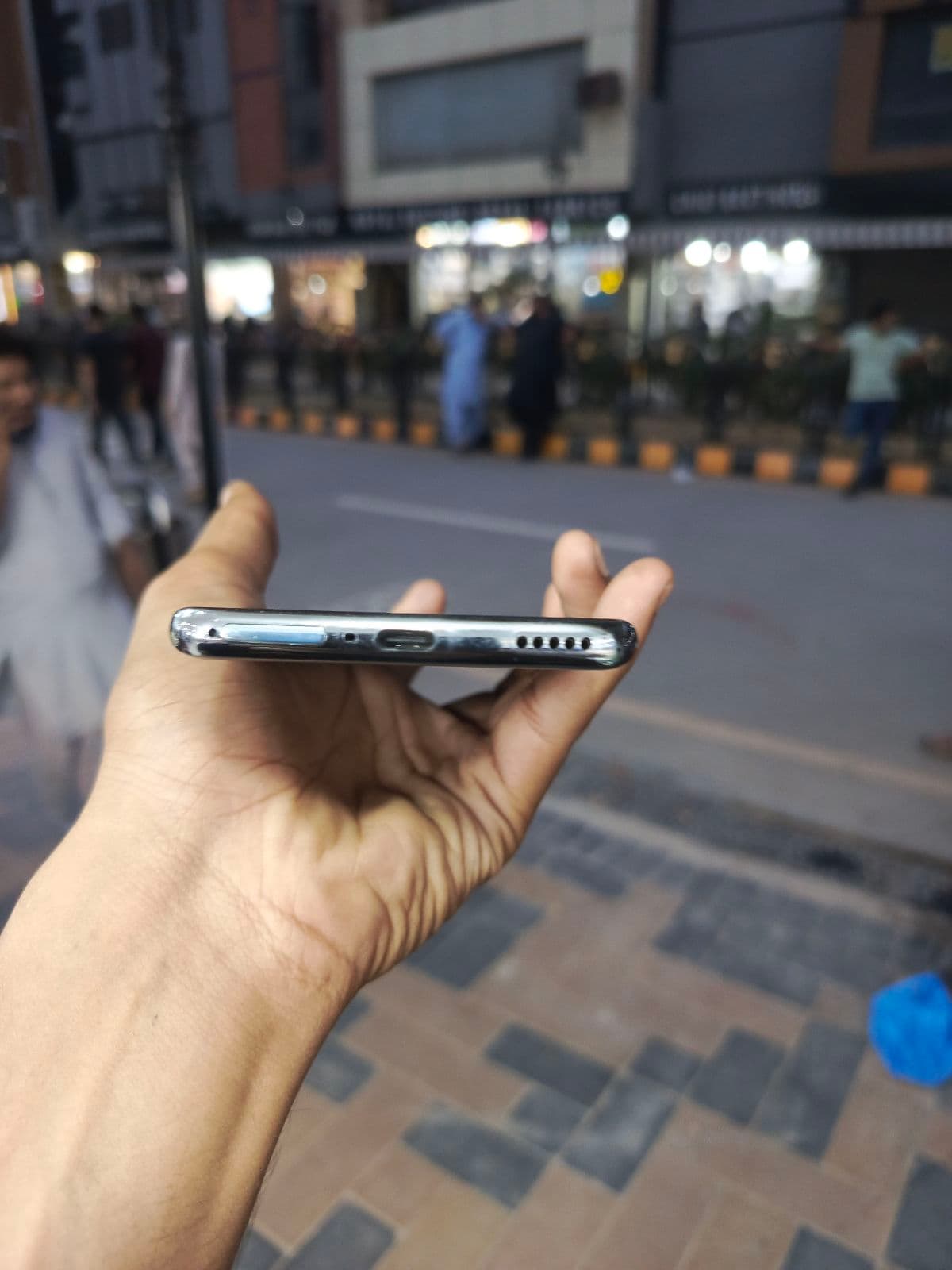 Oppo Reno 11 5G 12GB / 256GB in Rock Grey — photo 3