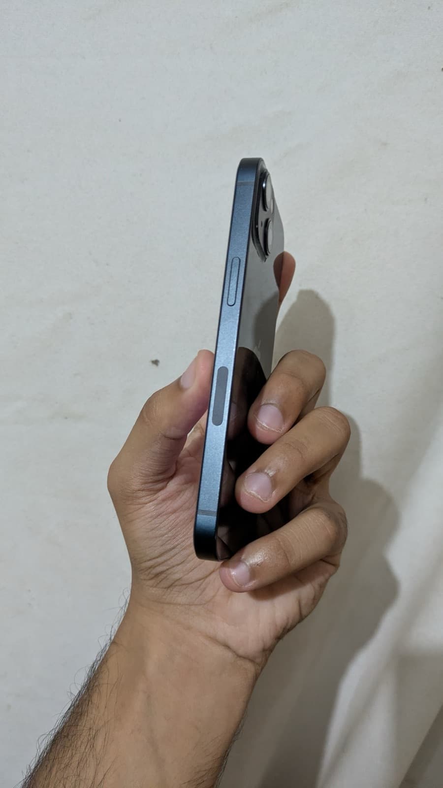 Apple iPhone 13 128GB in Blue — photo 2