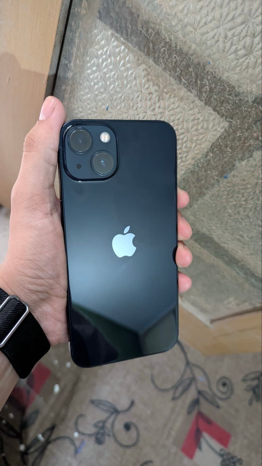 iPhone 13 · 128GB