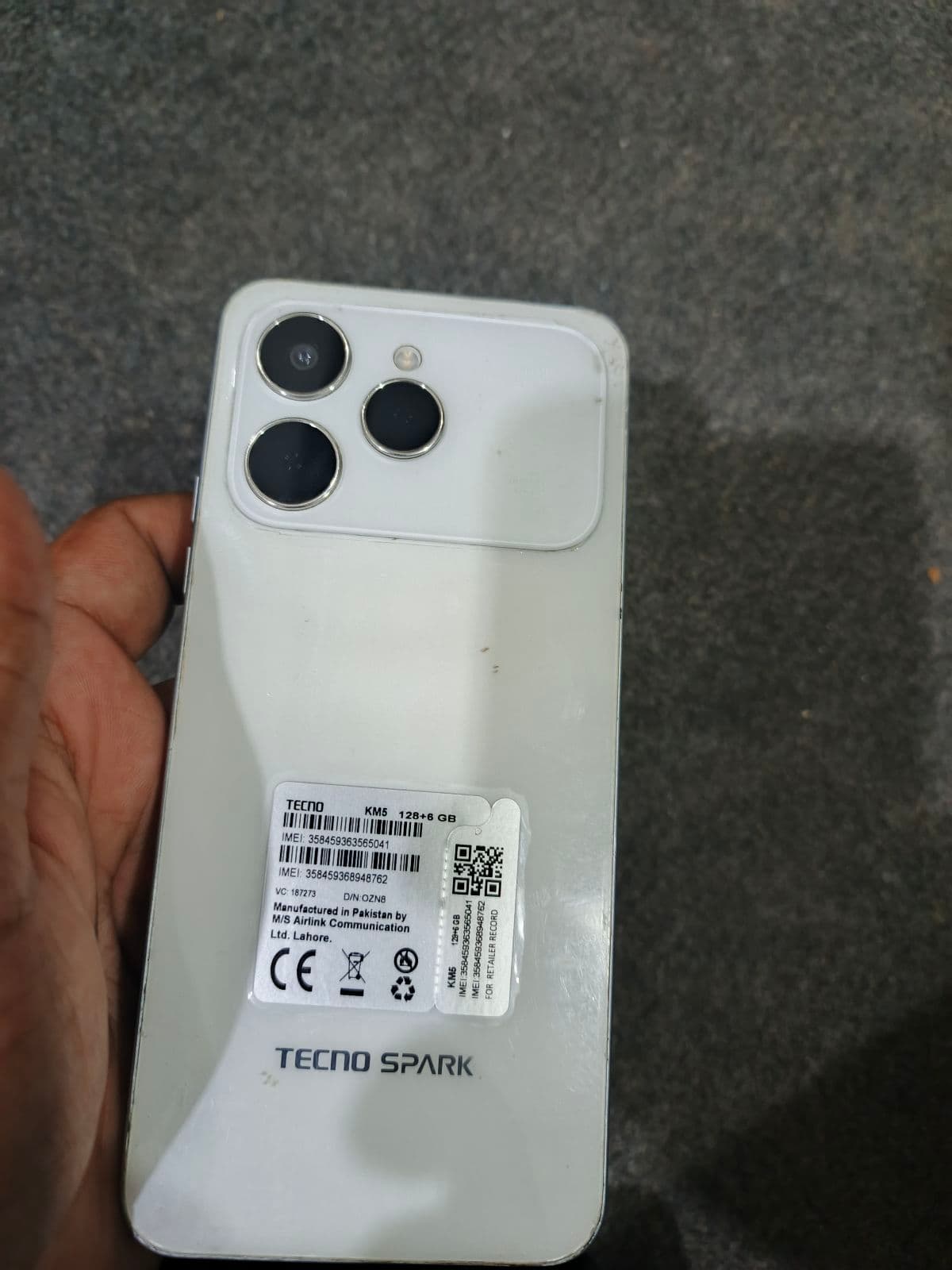 Tecno Spark 40 6GB / 128GB in Veil White — photo 4