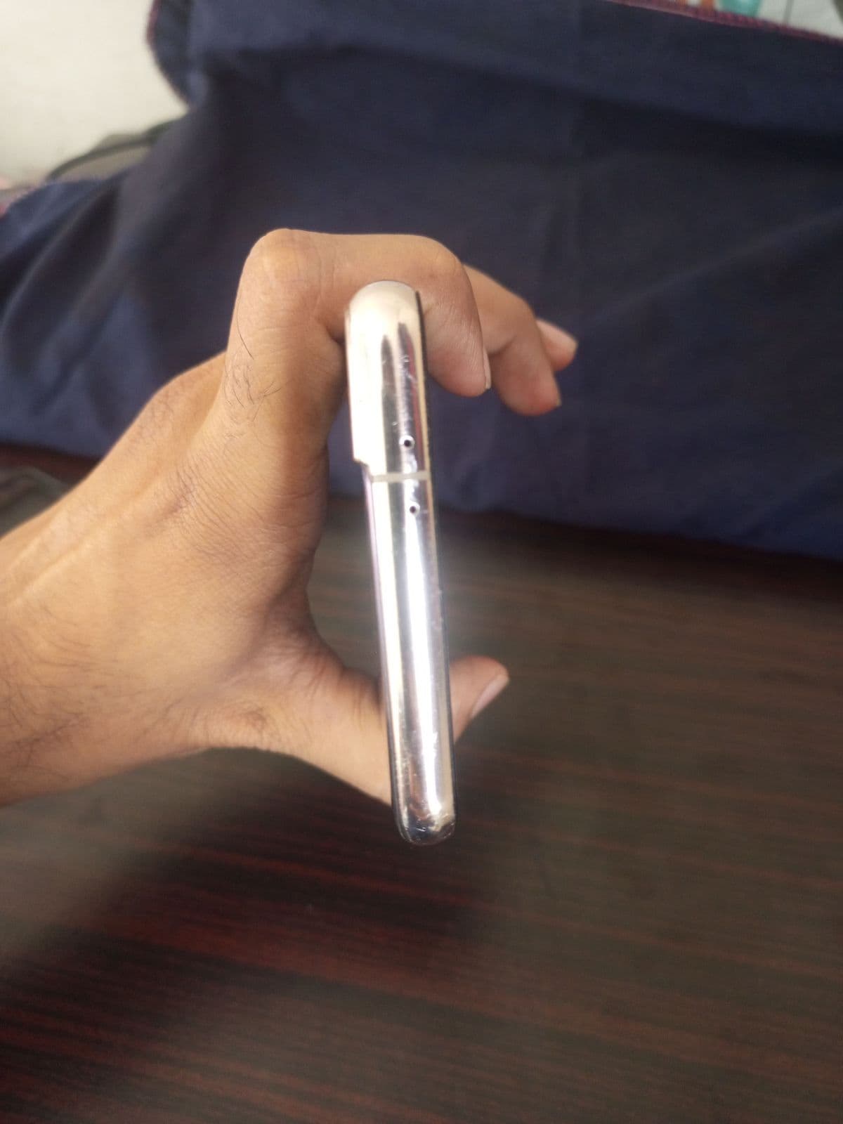 Samsung Galaxy S21+ 8GB / 128GB in Phantom Violet — photo 3