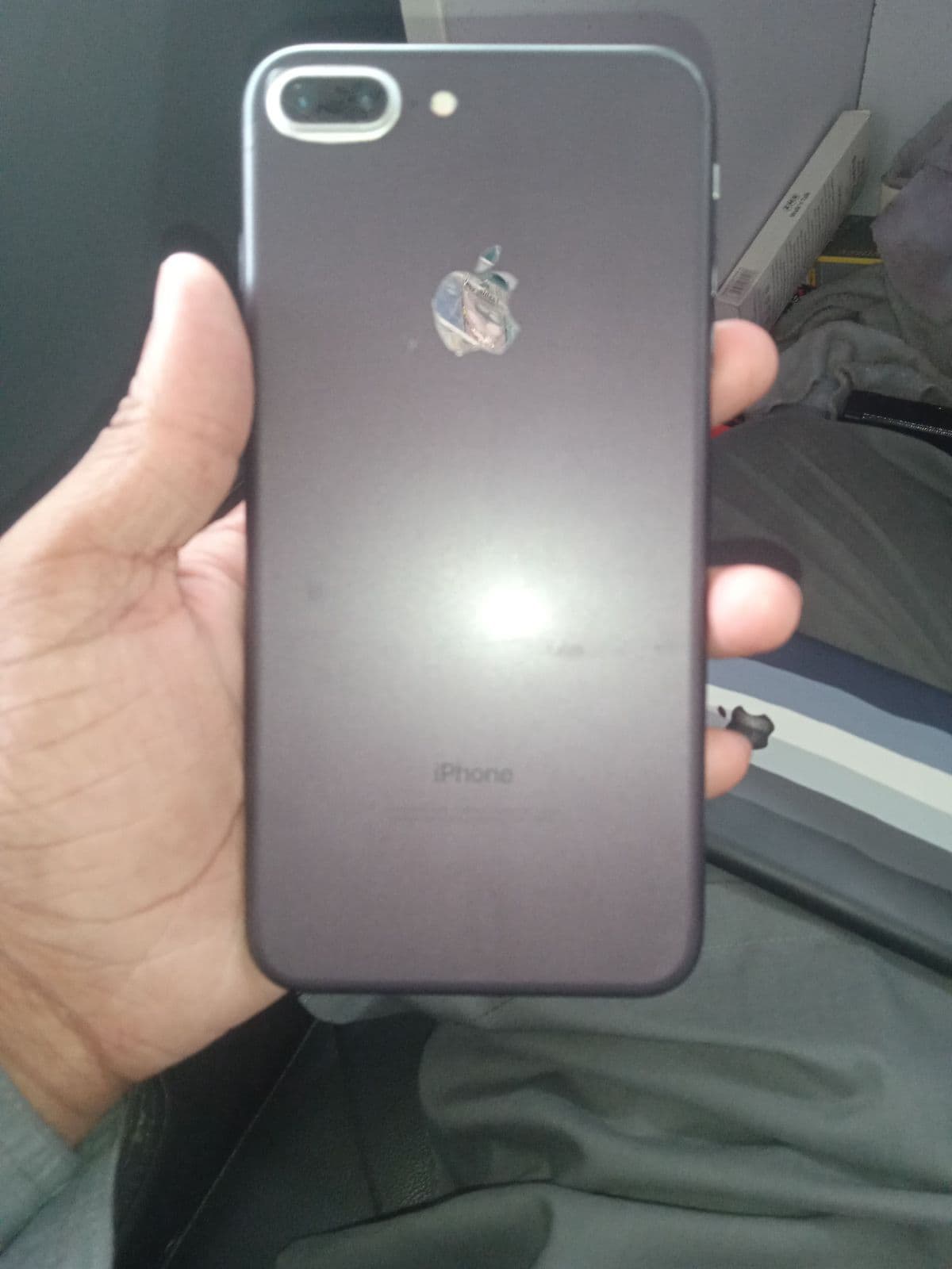 iPhone 7 Plus · 128GB