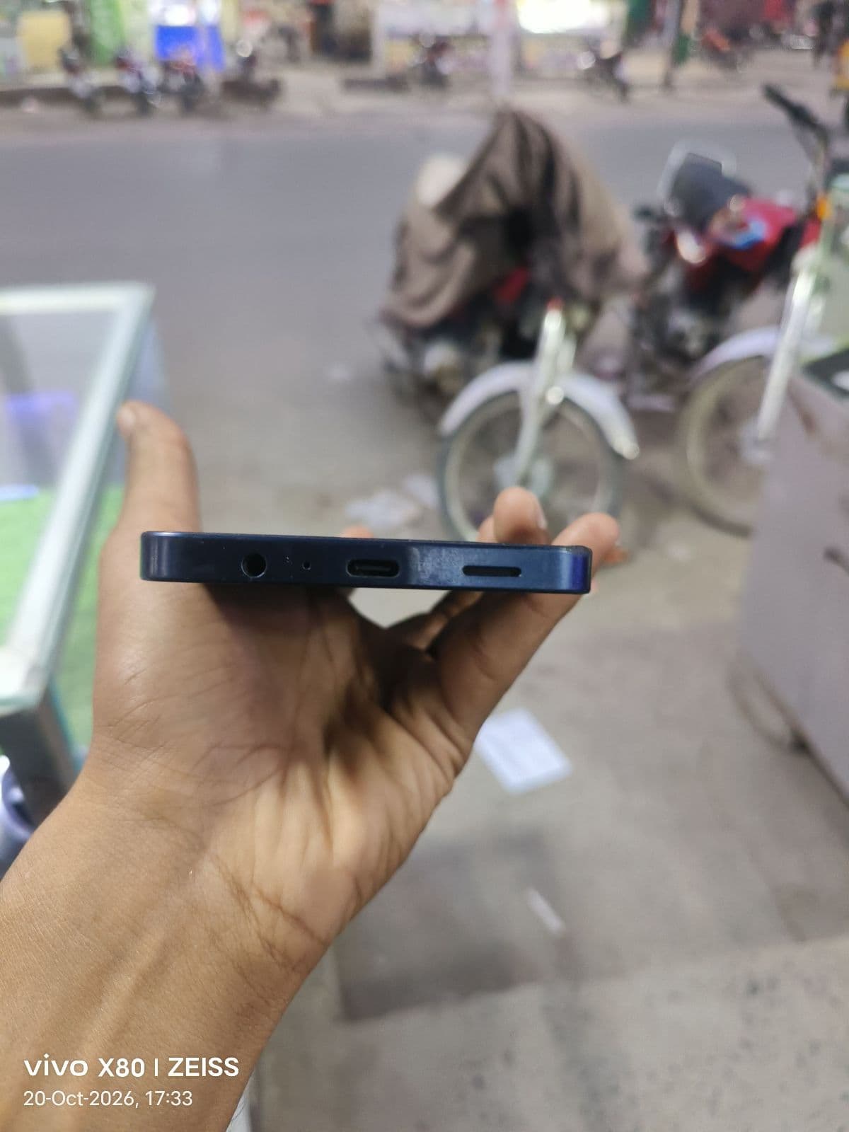Samsung Galaxy A06 4GB / 64GB in Light Blue — photo 3