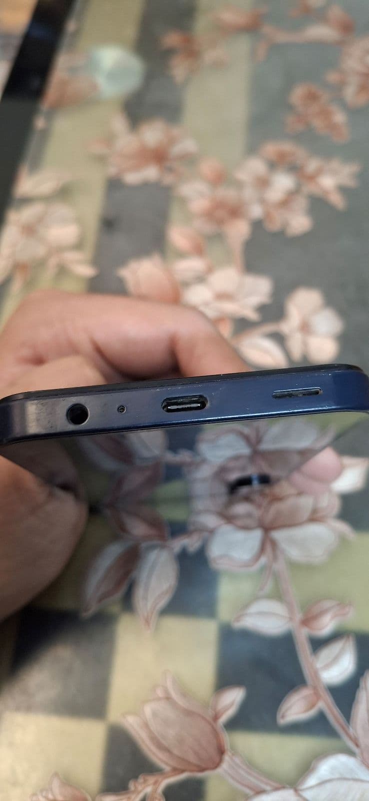 Samsung Galaxy A15 4GB / 128GB in Blue Black — photo 4