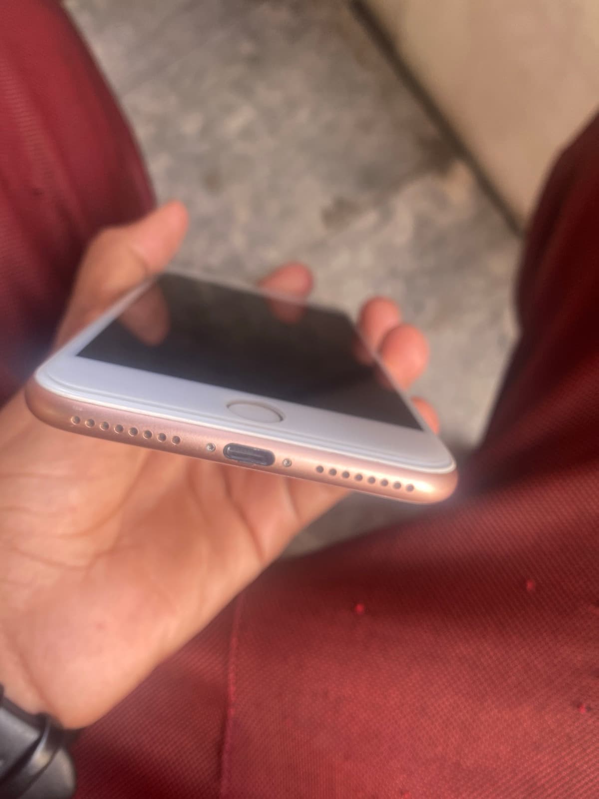 Apple iPhone 8 Plus 64GB in Gold — photo 3