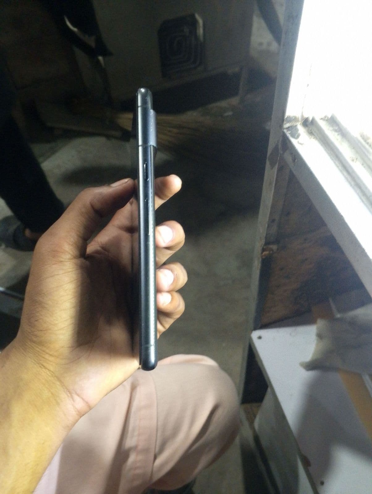 Google Pixel 7 8GB / 128GB in Obsidian — photo 3