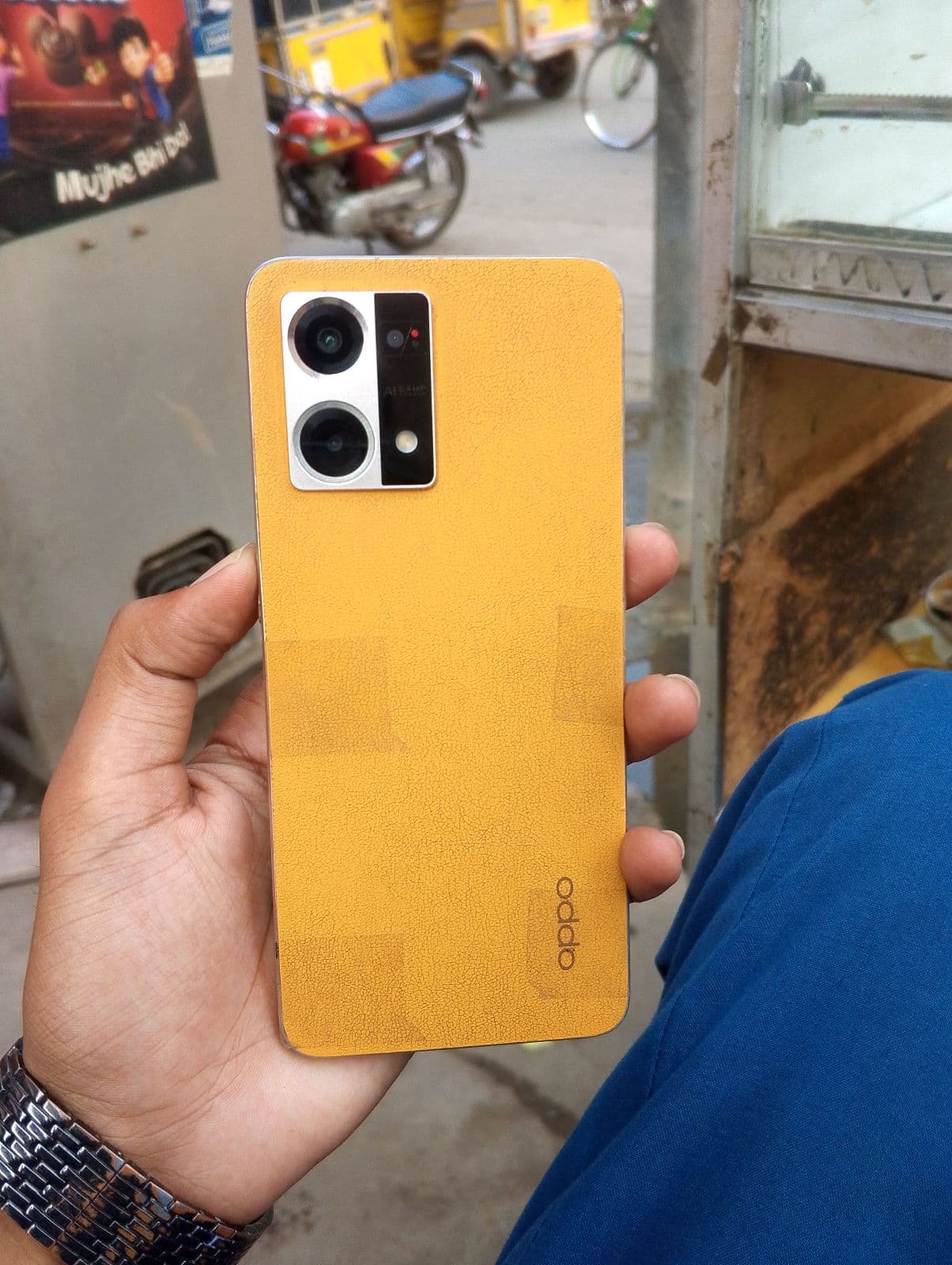 Oppo F21 Pro 8GB / 128GB in Sunset Orange — photo 1